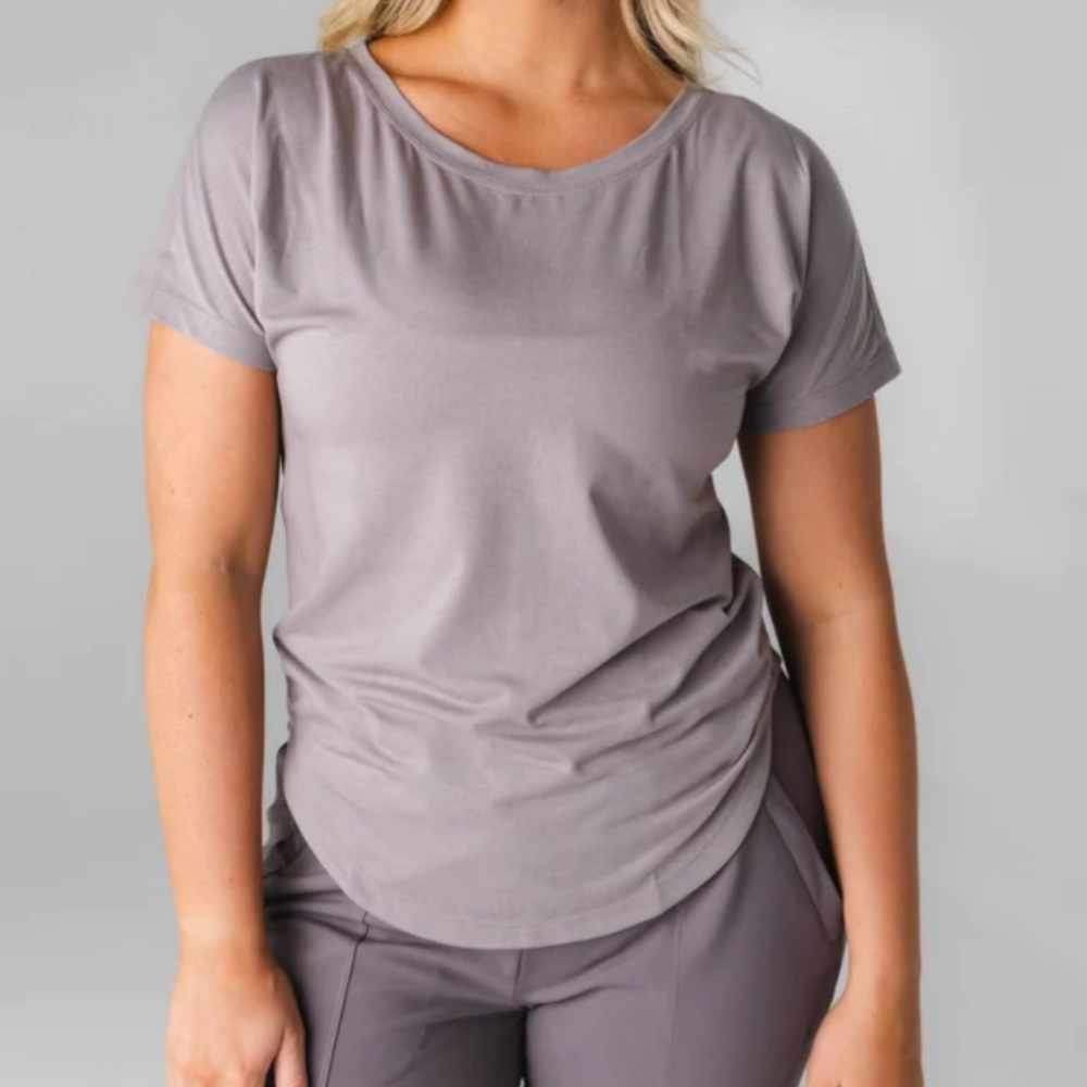 nwt vitality versa full tee in slate size small